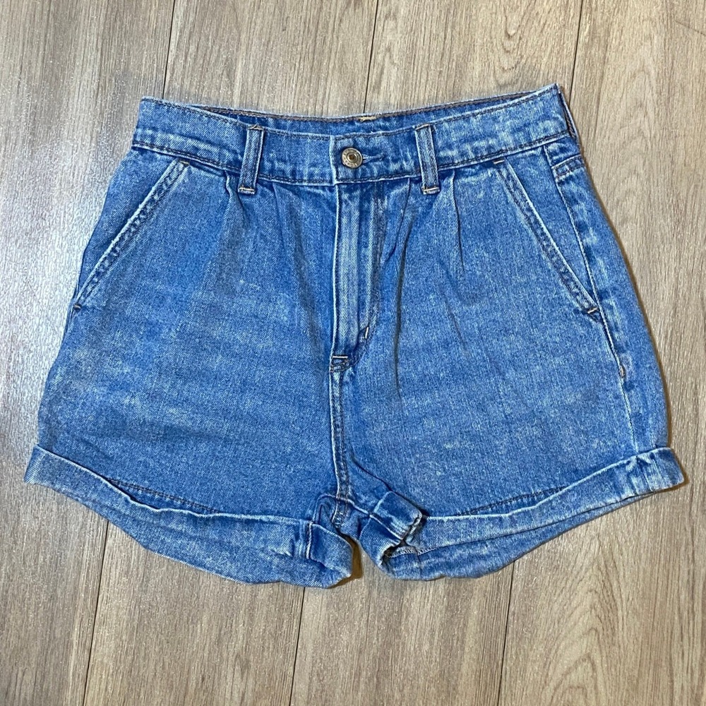American Eagle Womens High Waisted Pleated Denim Shorts Medium Wash Blue Size 00